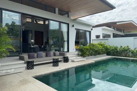 Villa in Phuket, Thailand 3 bedrooms № 158310 - photo 1