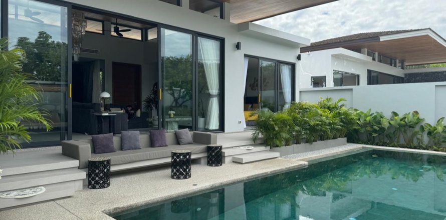 Villa in Phuket, Thailand 3 bedrooms № 158310