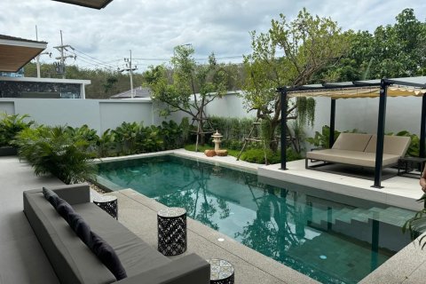 Villa in Phuket, Thailand 3 bedrooms № 158310 - photo 3