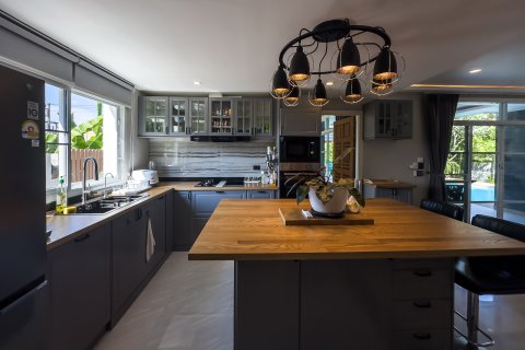 Вилла в Пхукете, Таиланд с 5 спальнями  № 158306 - фото 6