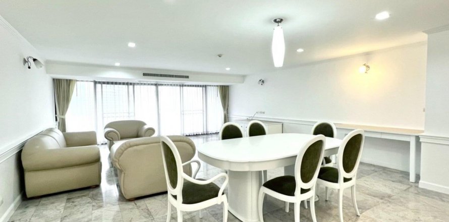 Condo à Watthana, Bangkok, Thaïlande, 2 chambres  № 133990