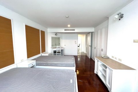 Condo à Watthana, Bangkok, Thaïlande, 2 chambres  № 133990 - photo 19