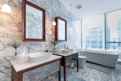 Condo à Watthana, Bangkok, Thaïlande, 2 chambres  № 133993 - photo 15