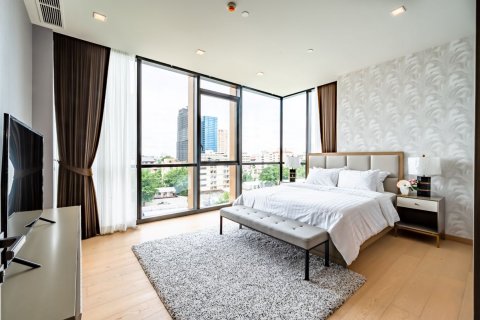 Кондоминиум с 2 спальнями в Ваттхане, Бангкок, Таиланд № 133991 - фото 4