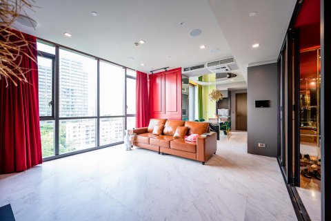 Condo à Watthana, Bangkok, Thaïlande, 2 chambres  № 133992 - photo 3
