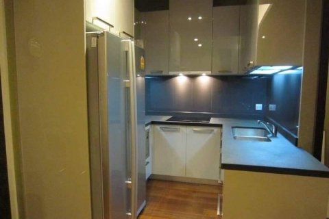 Кондоминиум с 2 спальнями в Ваттхане, Бангкок, Таиланд № 133995 - фото 6