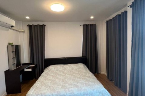 House in Kathu, Thailand 4 bedrooms № 141182 - photo 8