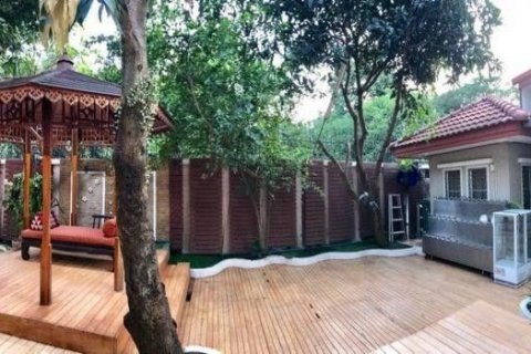 House in Prawet, Bangkok, Thailand 6 bedrooms № 141188 - photo 4