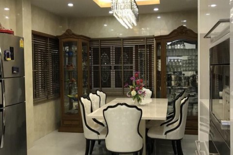 House in Prawet, Bangkok, Thailand 6 bedrooms № 141188 - photo 7