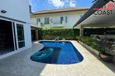 Casa de 5 dormitorios en Pattaya, Tailandia № 212662 - foto 8