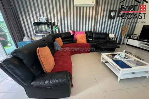 Casa de 5 dormitorios en Pattaya, Tailandia № 212662 - foto 10