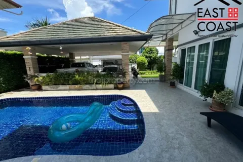 Casa de 5 dormitorios en Pattaya, Tailandia № 212662 - foto 6