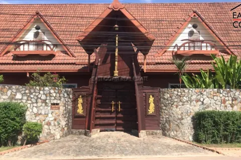 Casa de 6 dormitorios en Pattaya, Tailandia № 212664 - foto 8