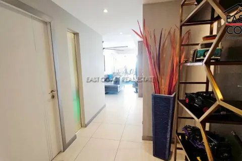 Condominio de 2 dormitorios en Jomtien Beach, Pattaya, Tailandia № 212661 - foto 8