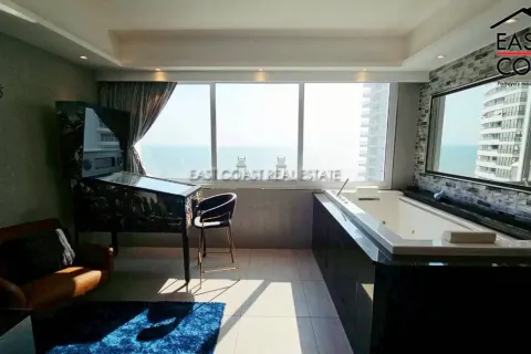 Condominio de 2 dormitorios en Jomtien Beach, Pattaya, Tailandia № 212661 - foto 16