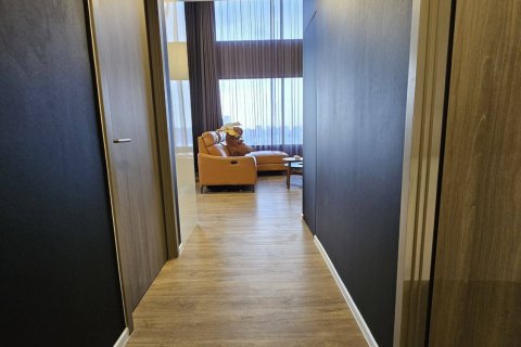 Condo in Huai Khwang, Bangkok, Thailand, 2 bedrooms  № 169092 - photo 15