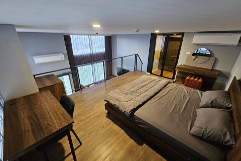 Condo in Huai Khwang, Bangkok, Thailand, 2 bedrooms  № 169092 - photo 4