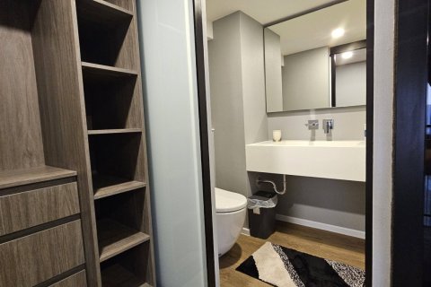 Condo in Huai Khwang, Bangkok, Thailand, 2 bedrooms  № 169092 - photo 16