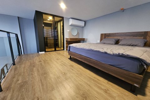 Condo in Huai Khwang, Bangkok, Thailand, 2 bedrooms  № 169092 - photo 18