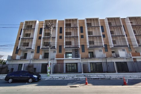 Таунхаус в Суан Луанге, Бангкок, Таиланд с 2 спальнями  № 173574