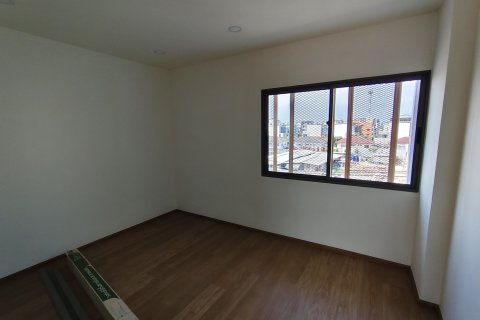 Таунхаус в Суан Луанге, Бангкок, Таиланд с 2 спальнями  № 173574 - фото 25