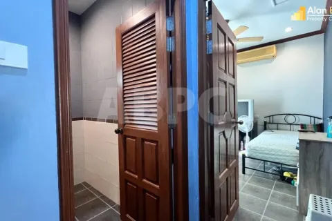 Casa de 3 dormitorios en Jomtien Beach, Pattaya, Tailandia № 211719 - foto 6