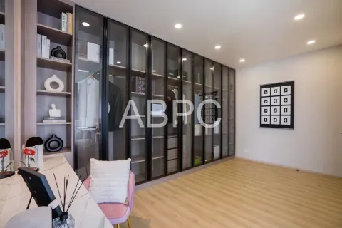 Casa de 4 dormitorios en Pattaya, Tailandia № 211717 - foto 6