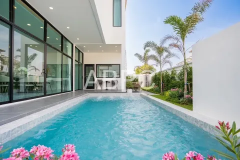 Casa de 4 dormitorios en Pattaya, Tailandia № 211717 - foto 14