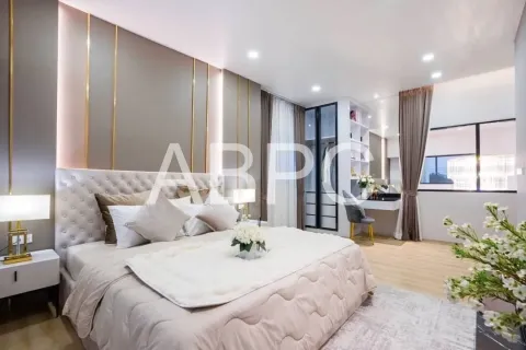 Casa de 4 dormitorios en Pattaya, Tailandia № 211717 - foto 10