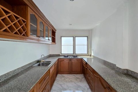 House in Pattaya, Thailand 3 bedrooms № 171334 - photo 20