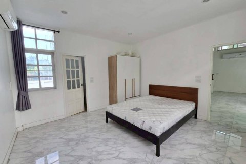 House in Pattaya, Thailand 3 bedrooms № 171334 - photo 24