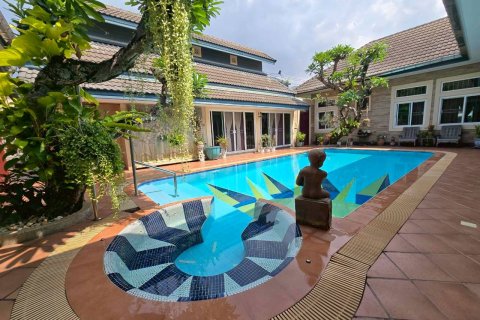 House in Pattaya, Thailand 2 bedrooms № 171335