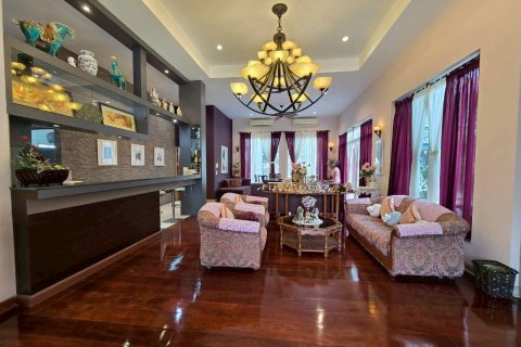 House in Pattaya, Thailand 2 bedrooms № 171335 - photo 8