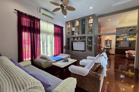 House in Pattaya, Thailand 2 bedrooms № 171335 - photo 15