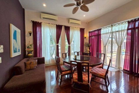 House in Pattaya, Thailand 2 bedrooms № 171335 - photo 12