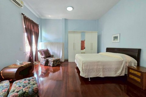 House in Pattaya, Thailand 2 bedrooms № 171335 - photo 22