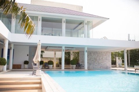 Вилла в Паттайе, Таиланд с 3 спальнями  № 171340 - фото 2