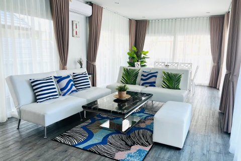 Вилла в Паттайе, Таиланд с 3 спальнями  № 171340 - фото 8