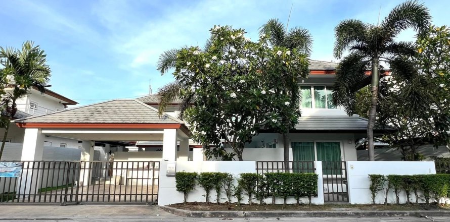 Вилла в Паттайе, Таиланд с 3 спальнями  № 171340