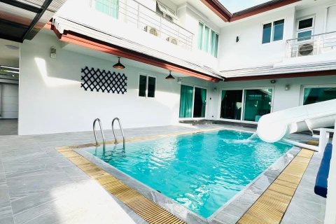 Вилла в Паттайе, Таиланд с 3 спальнями  № 171340 - фото 5