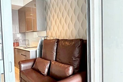 Студия в кондо в Бангкоке, Таиланд № 114683 - фото 2