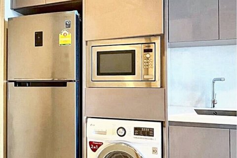 Студия в кондо в Бангкоке, Таиланд № 114683 - фото 5