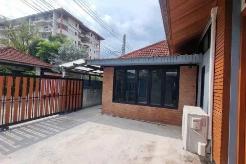 Дом в Паттайе, Таиланд с 3 комнатами № 155518 - фото 2