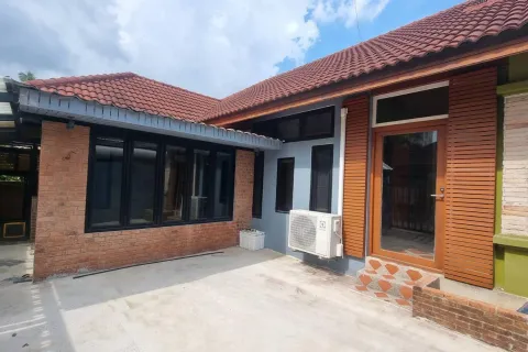 Дом в Паттайе, Таиланд с 3 комнатами № 155518 - фото 1