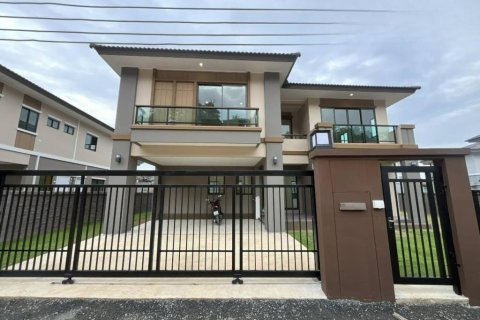 Дом в Кату, Таиланд с 3 спальнями  № 117063 - фото 1