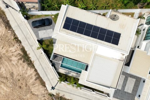 House in Pattaya, Thailand 4 bedrooms № 197650 - photo 30