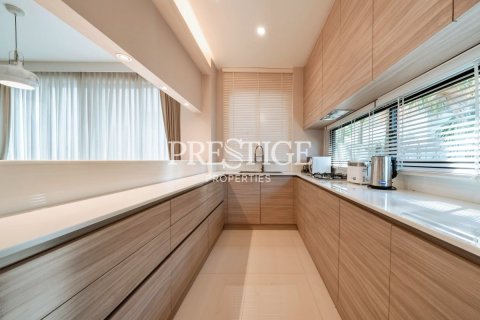 House in Pattaya, Thailand 3 bedrooms № 197648 - photo 6