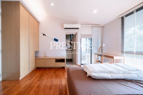 House in Pattaya, Thailand 3 bedrooms № 197648 - photo 14