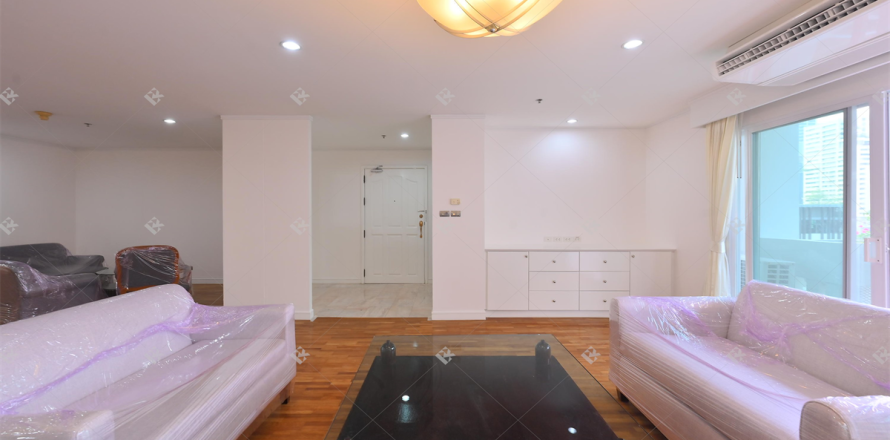 Condo à Bangkok, Thaïlande, 3 chambres № 190029