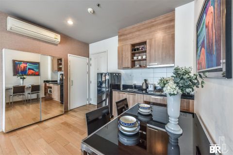 Condo in Bangkok, Thailand, 1 bedroom  № 185657 - photo 3